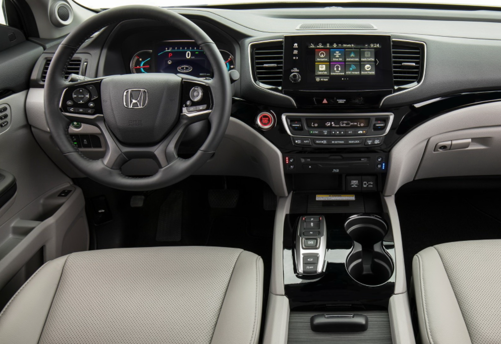 2023 Honda Pilot Interior Space